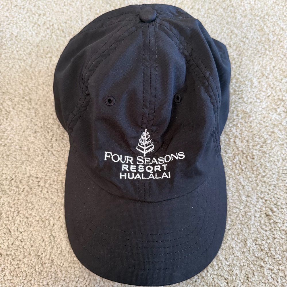 Four Seasons Hotel Hualalai Strapback Hat Baseball Cap Black Souvenir Hawaii